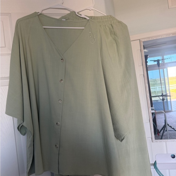 Dear Scarlett Pants - Sage Green Button-Up Blouse this is a set blouse with pants!